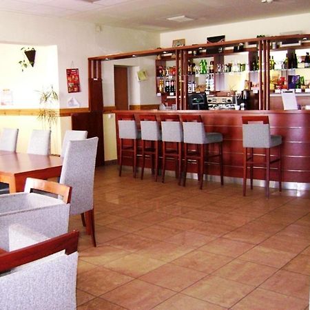 Karoly Robert Diakhotel Gyöngyös Buitenkant foto