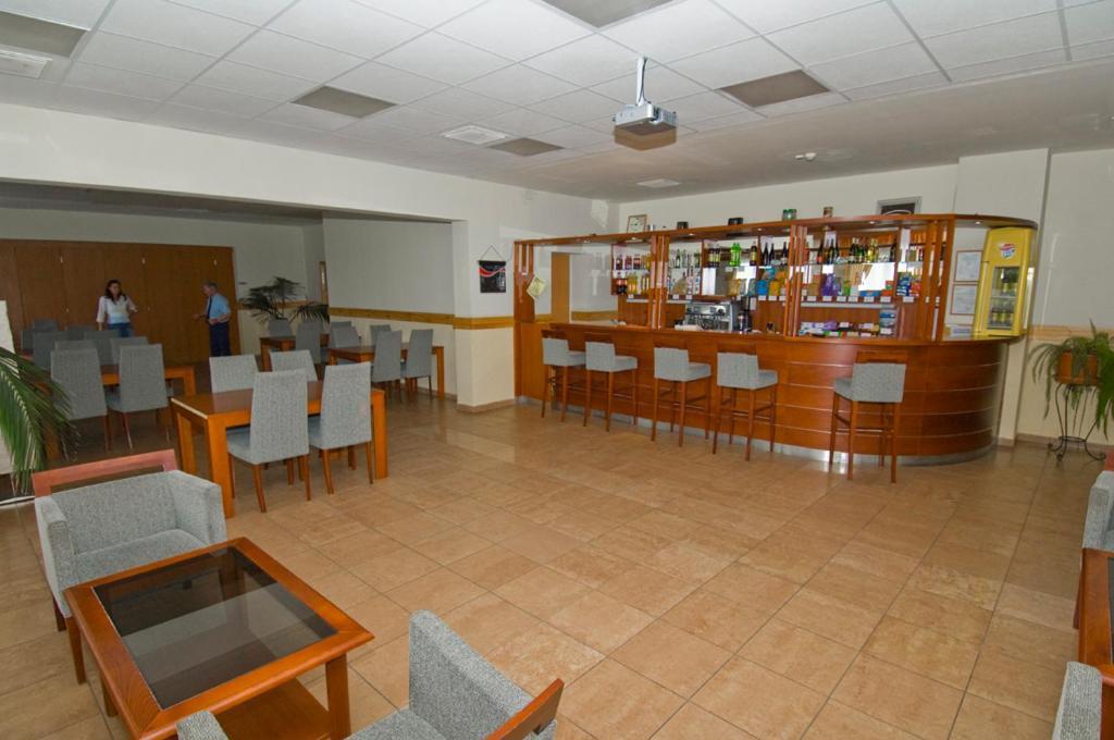Karoly Robert Diakhotel Gyöngyös Buitenkant foto