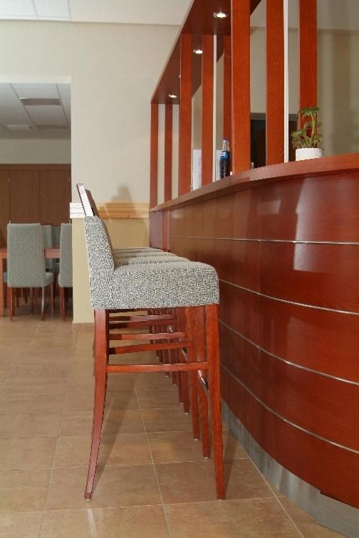 Karoly Robert Diakhotel Gyöngyös Buitenkant foto