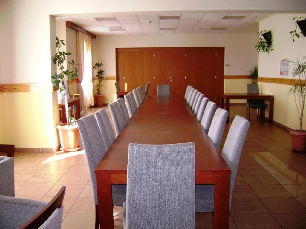Karoly Robert Diakhotel Gyöngyös Buitenkant foto